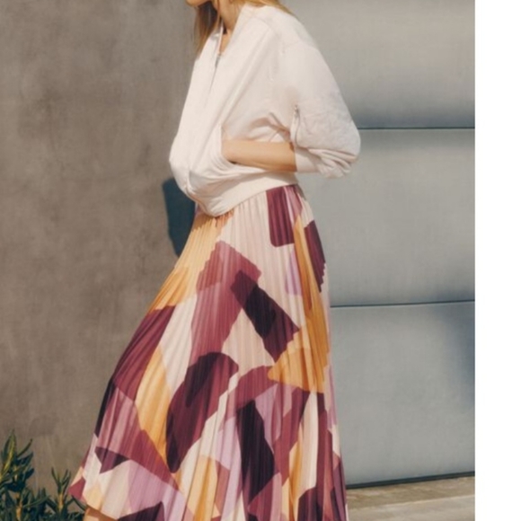 Laura pleated maxi skirt - Picture 5 of 5